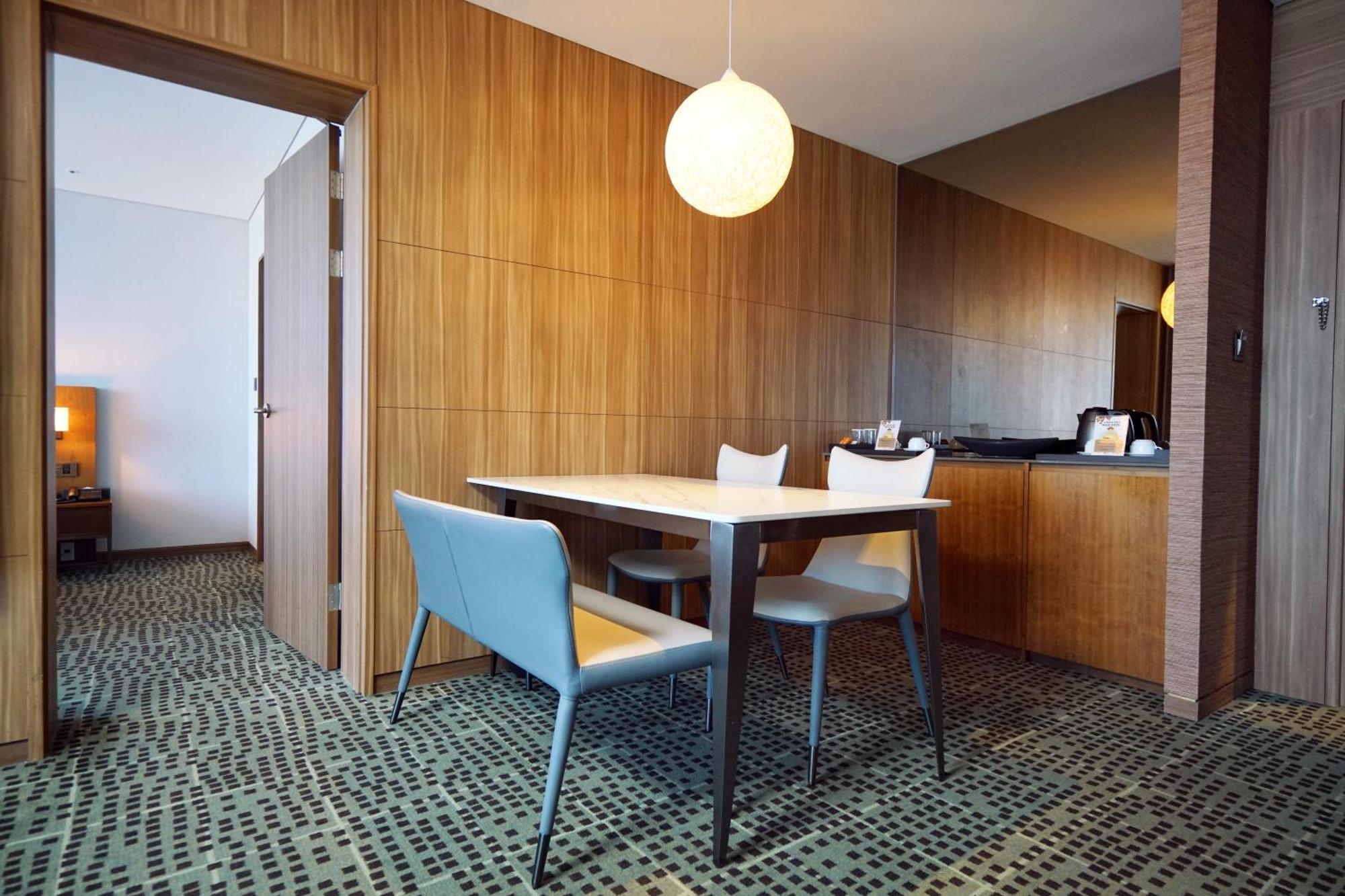 Grabel Hotel Čedžu Exteriér fotografie